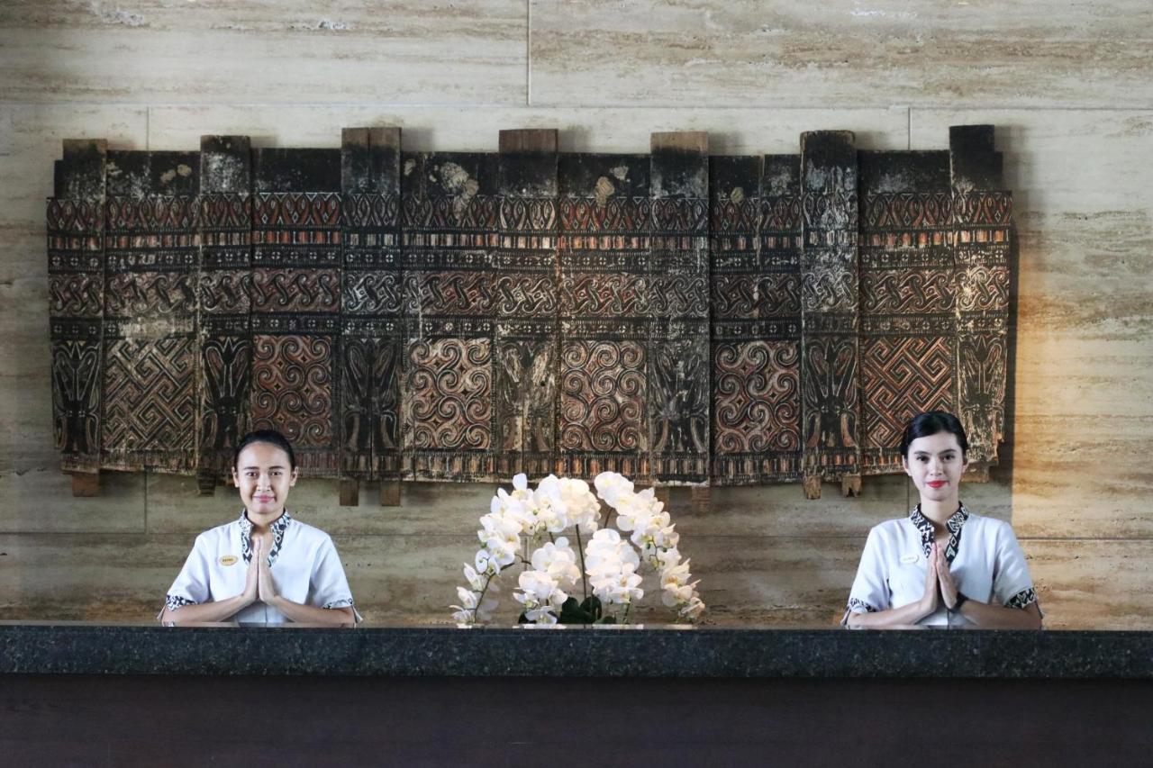 แกรนด์ ลูเลย์ มานาโด Hotel ภายนอก รูปภาพ