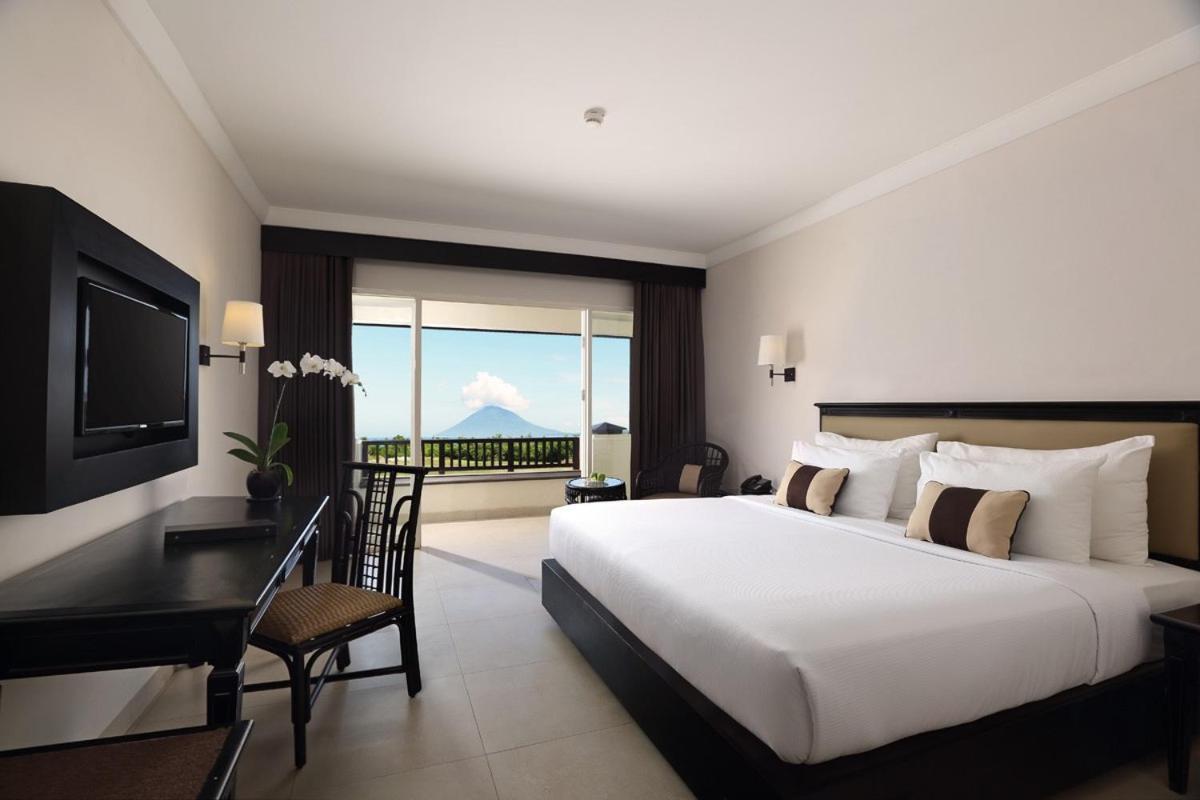 แกรนด์ ลูเลย์ มานาโด Hotel ภายนอก รูปภาพ